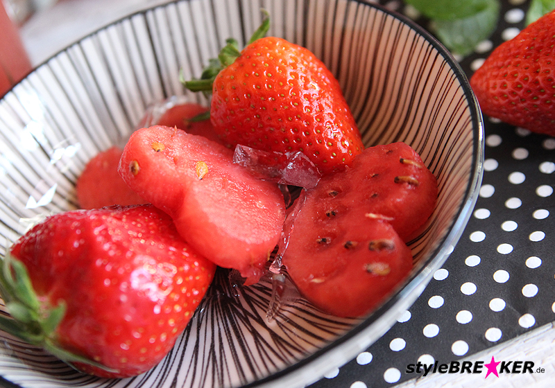 Eistee Wassermelone Minze Erdbeer b