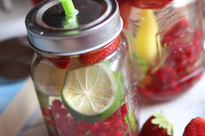 [Rezept] Selbstgemachte Limonade mit Erdbeer,Limette und Johannisbeere ...